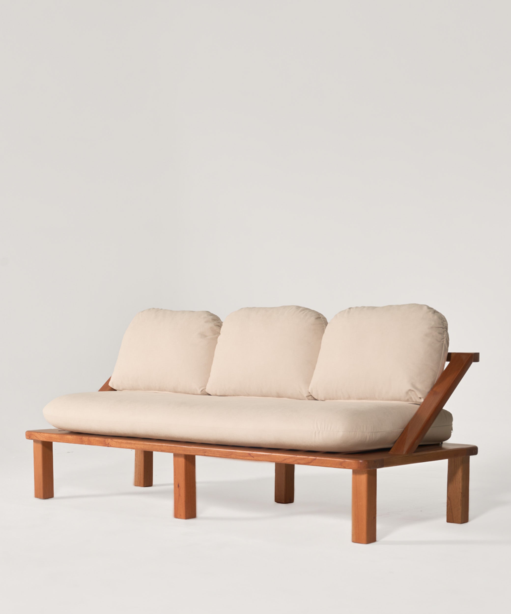 Sofa 3 Ptos Grecia Nuez Verdi Ivory